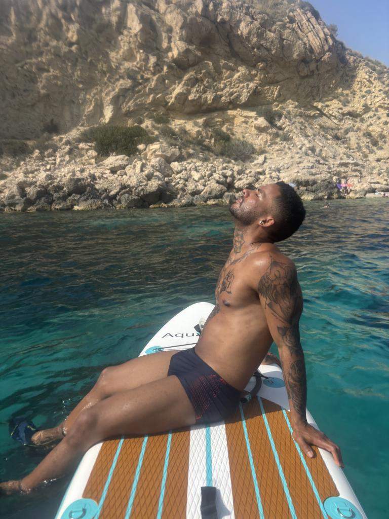 Chico busca chica en Ibiza: 