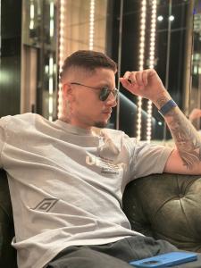 Chico busca chica en Madrid: 