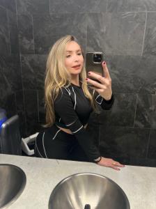 658573817: Transexual en Barcelona