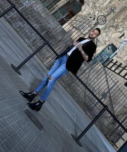 627654530: Chica busca chico en Gerona