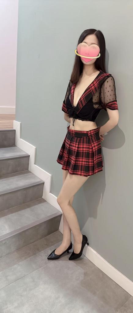 656555993: Chica busca chico en Madrid