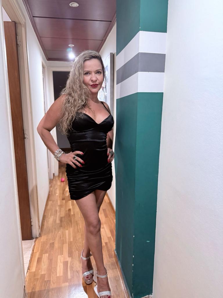 674378704: Chica busca chico en Gerona