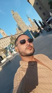 643291068: Chico busca chica en Valencia