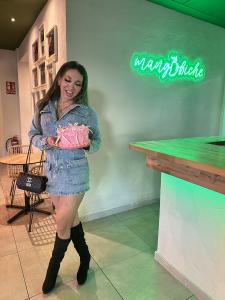 600013170: Transexual en Mallorca