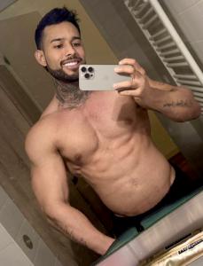 631253830: Chico busca chica en Madrid