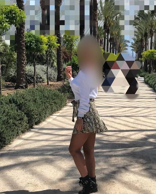Chica busca chico en Sevilla: Chica busca chico