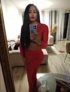 607227419: Transexual en Badajoz