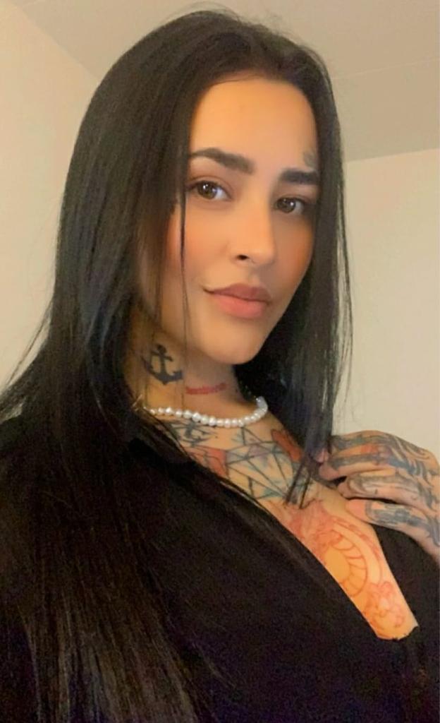 617746381: Chica busca chico en Madrid