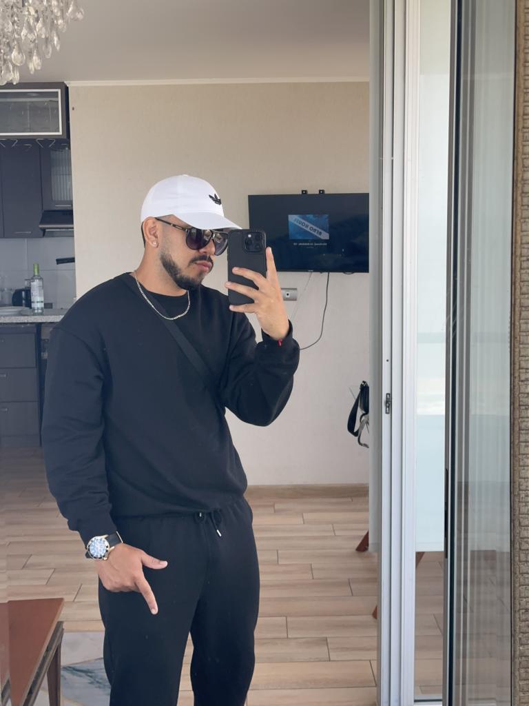 Chico busca chica en Alicante: 