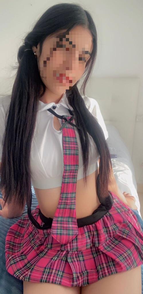 Chica busca chico en Cádiz: 