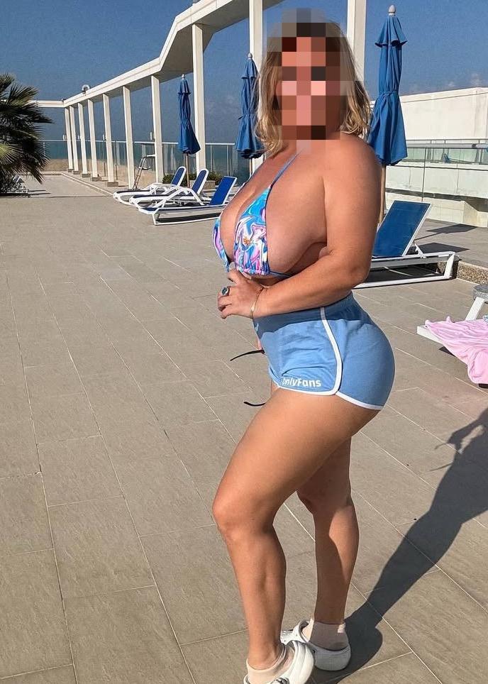 Chica busca chico en Huelva: 