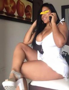 621347076: Chica busca chico en Murcia