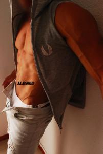 631766312: Chico busca chica en Sevilla