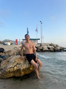 Chico busca chica en Castellón: 