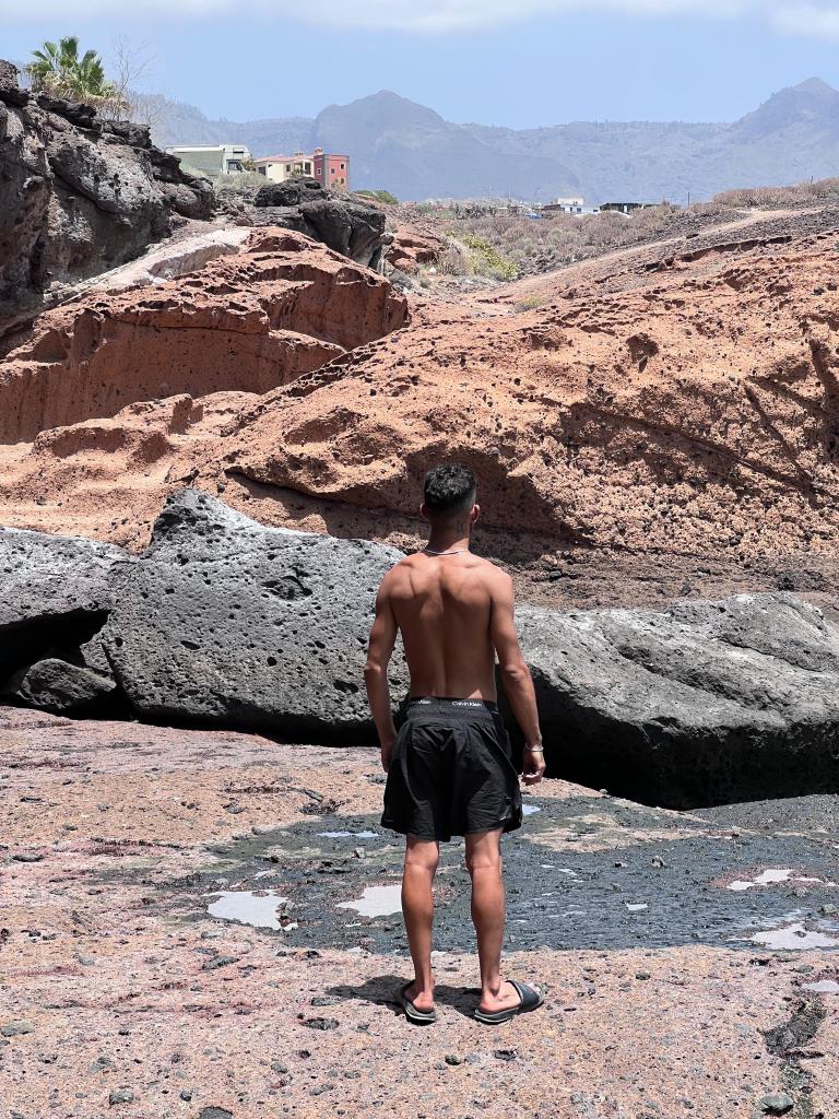 Chico busca chica en Tenerife: 