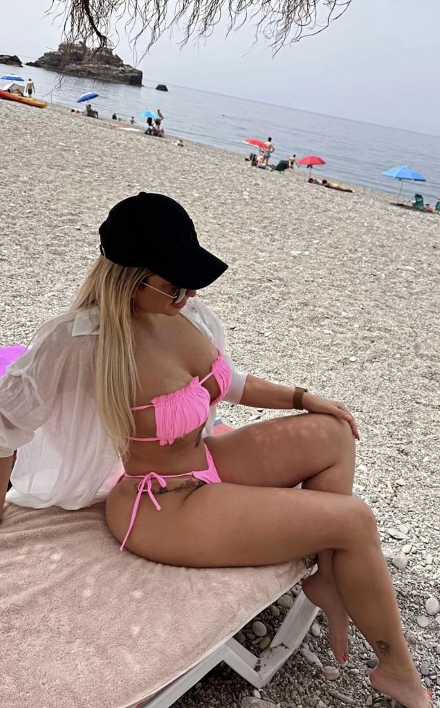 Chica busca chico en Granada: Chica busca chico