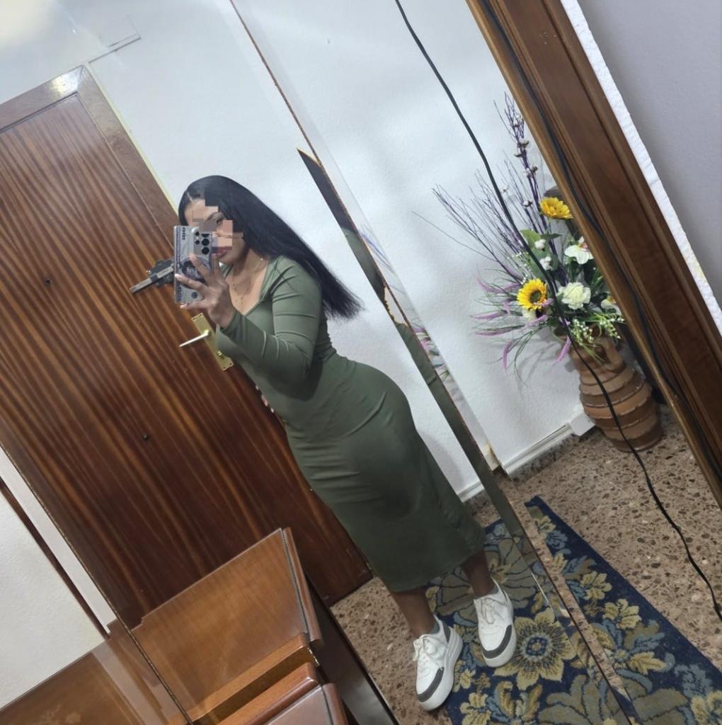 613276337: Chica busca chico en Sevilla