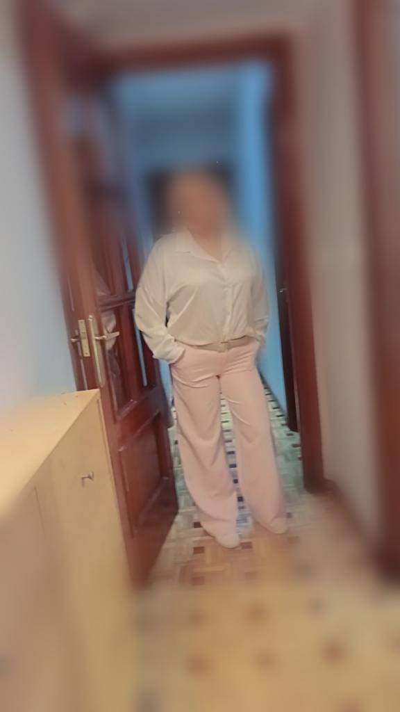 612209525: Chica busca chico en Madrid