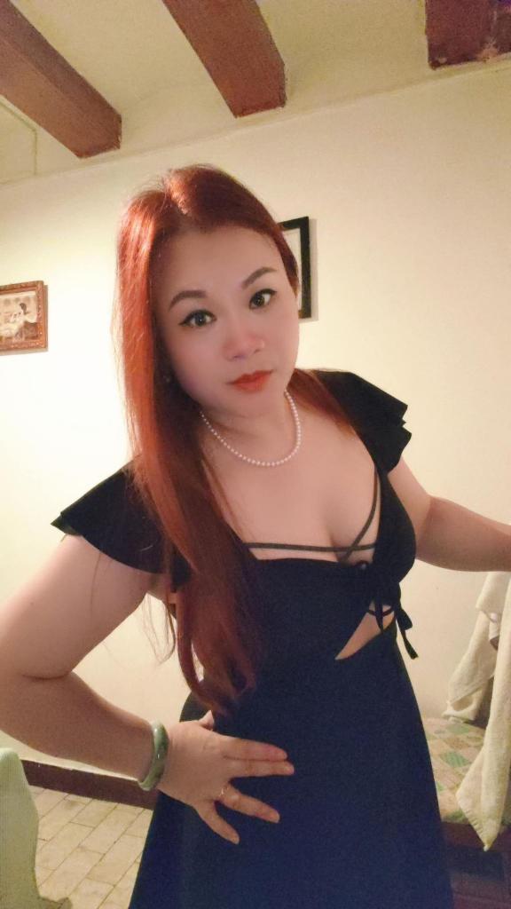 653419473: Chica busca chico en Barcelona