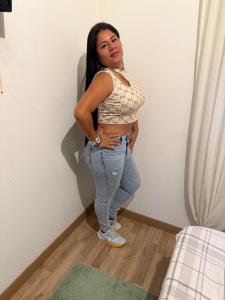 614919874: Chica busca chico en Navarra