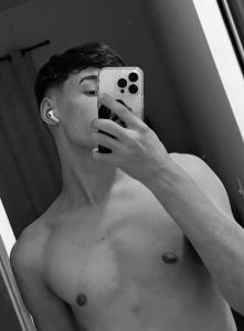 671376115: Chico busca chica en Madrid