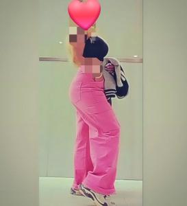 644296295: Chica busca chico en Sevilla