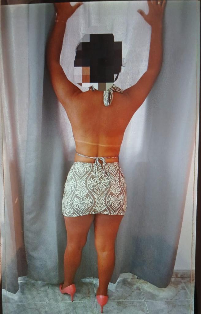 Chica busca chico en Tenerife: 