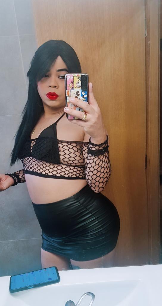 613603838: Travesti en León