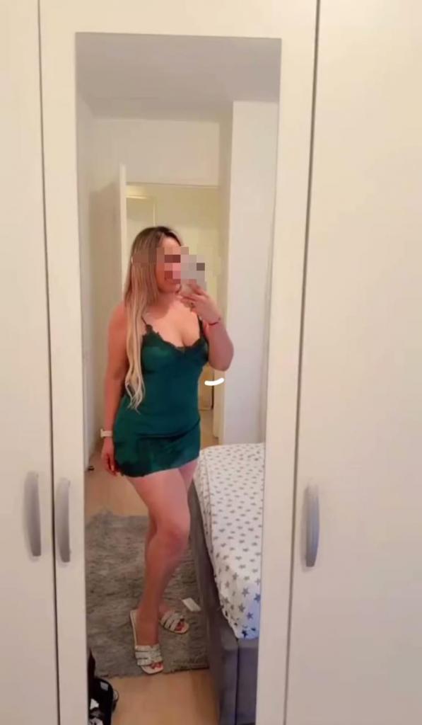 Chica busca chico en Granada: 