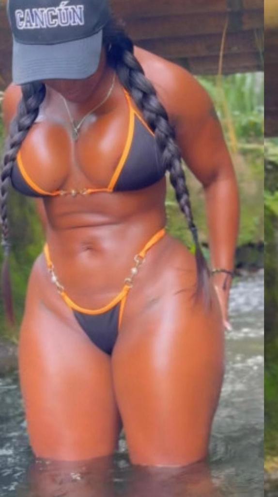 Chica busca chico en Almería: 