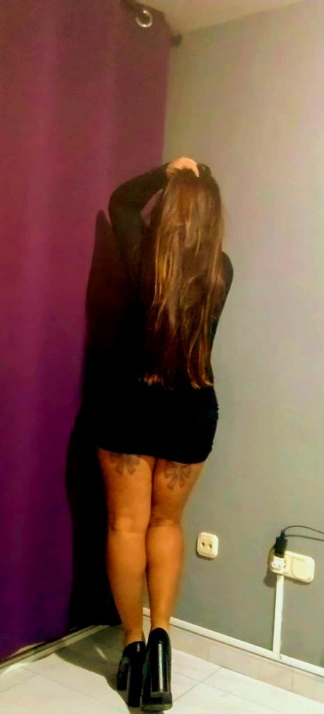 Chica busca chico en Menorca: 