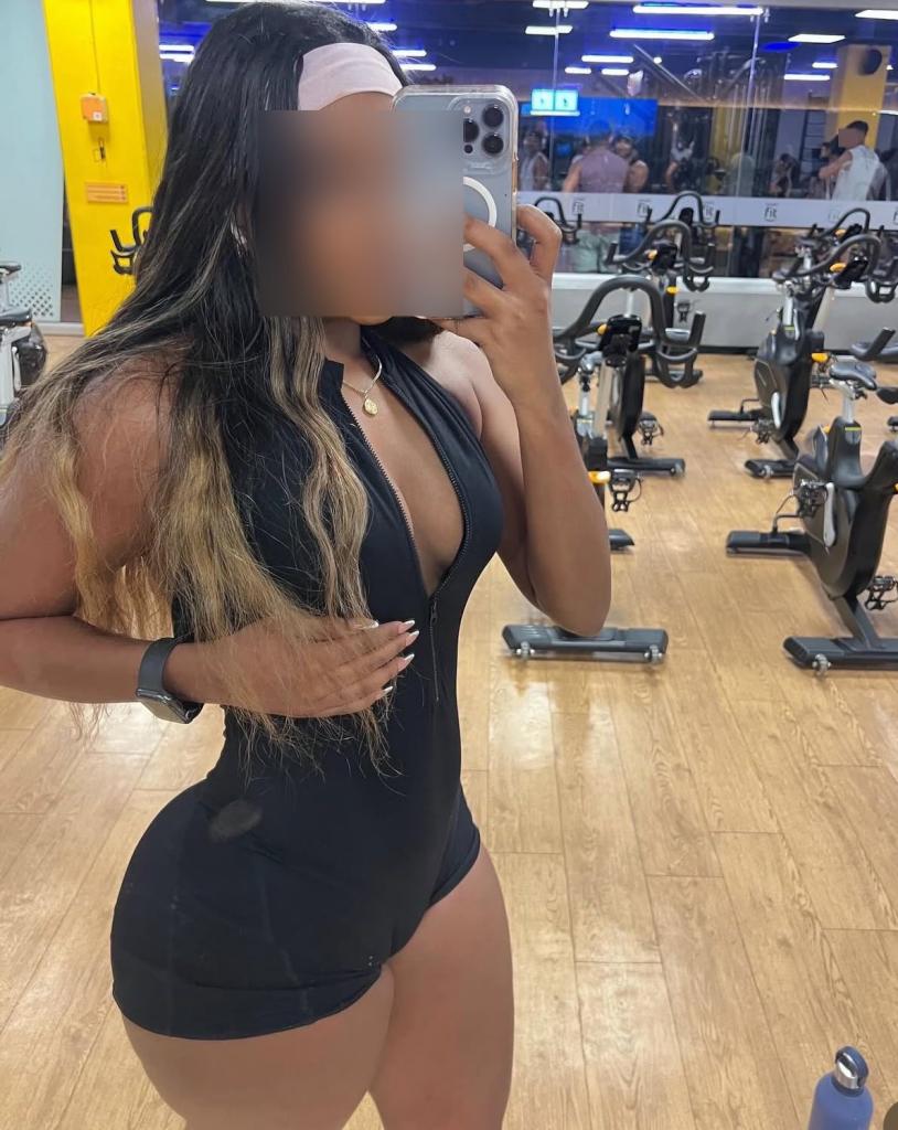 611306344: Chica busca chico en León