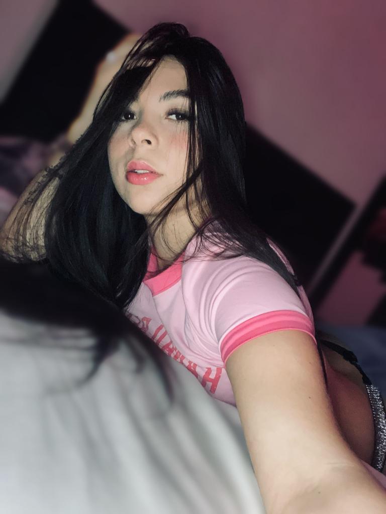 632398348: Chica busca chico en Barcelona