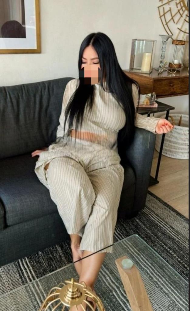 Chica busca chico en Granada: 