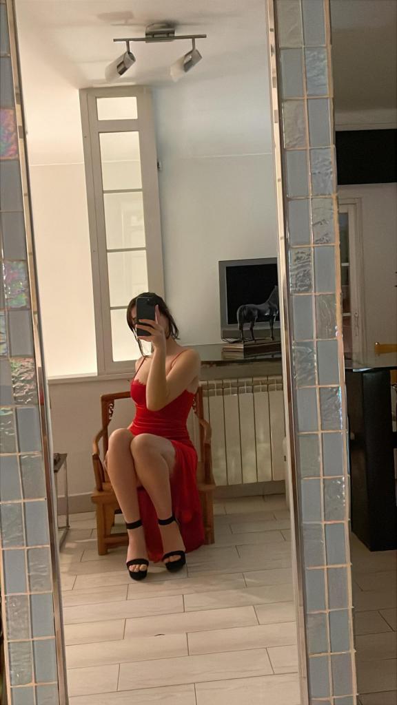 624591495: Chica busca chico en Madrid