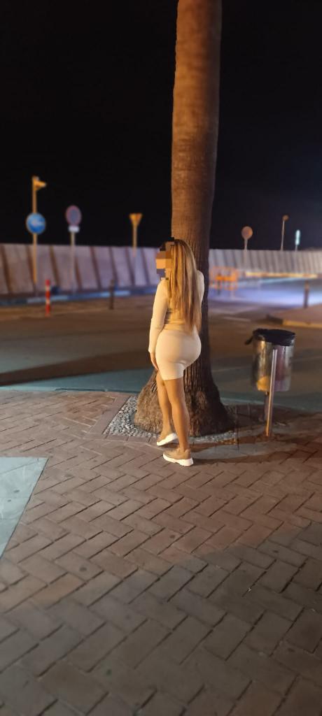 665083906: Chica busca chico en Málaga