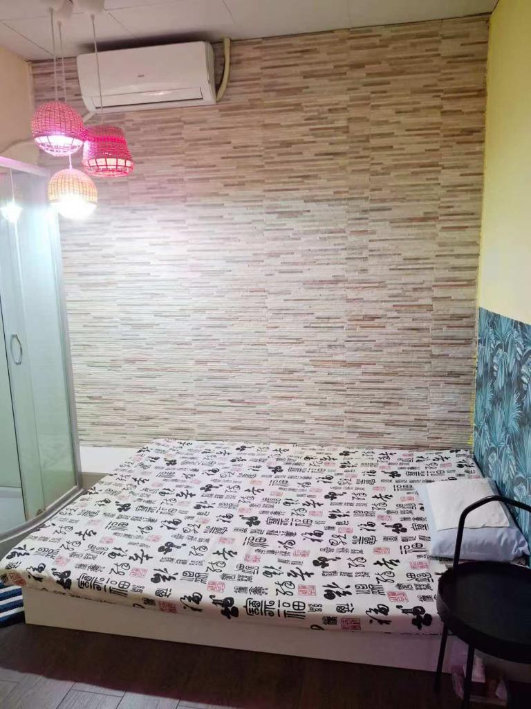 Chica busca chico en Barcelona: 