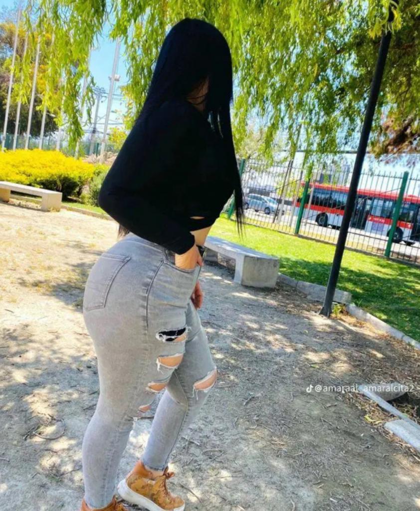 Chica busca chico en Cádiz: 