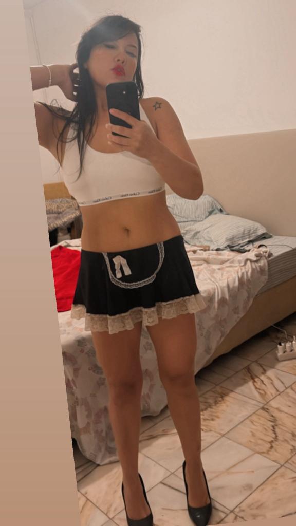 Chica busca chico en Huelva: Chica busca chico