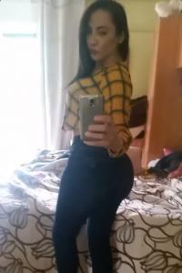604164597: Chica busca chico en Gerona