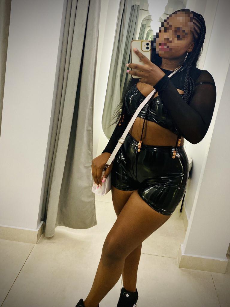 Chica busca chico en Gerona: 