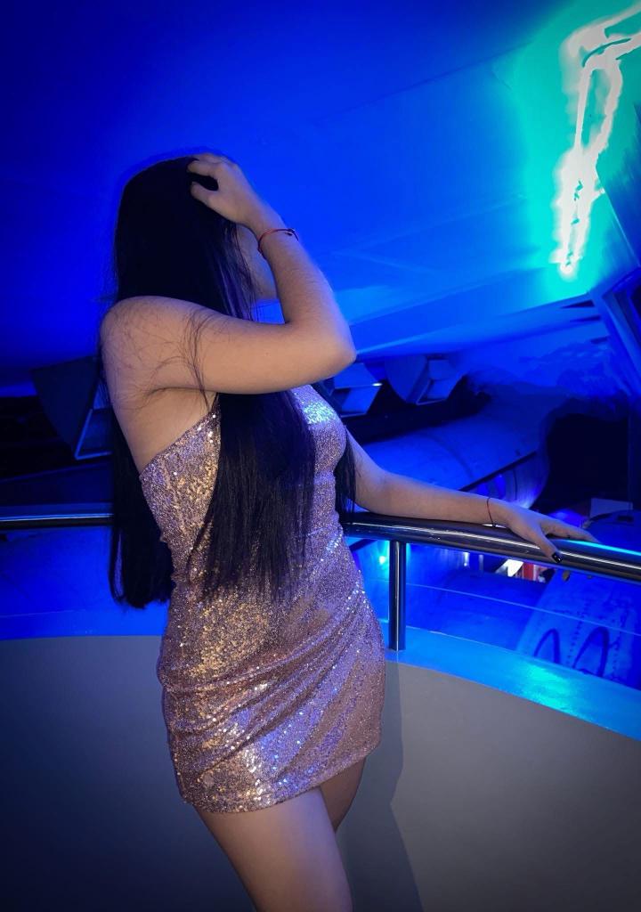 Chica busca chico en Almería: 