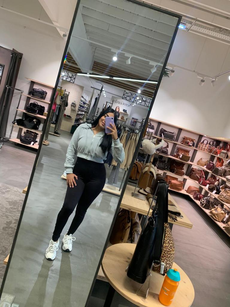 Chica busca chico en Asturias: 