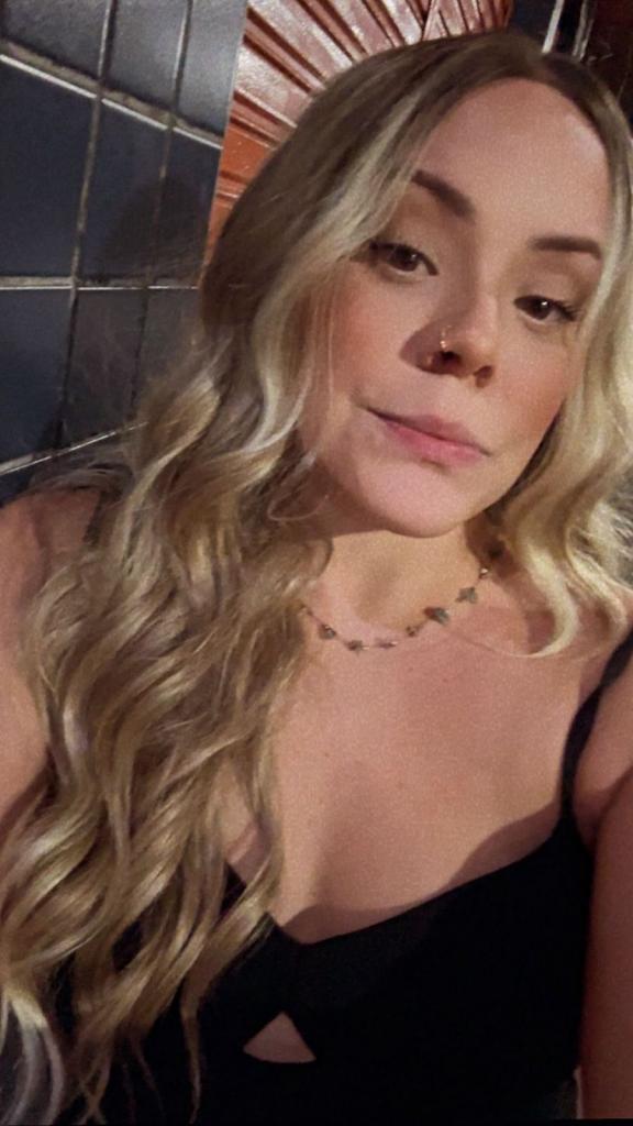 Chica busca chico en Zaragoza: Chica busca chico