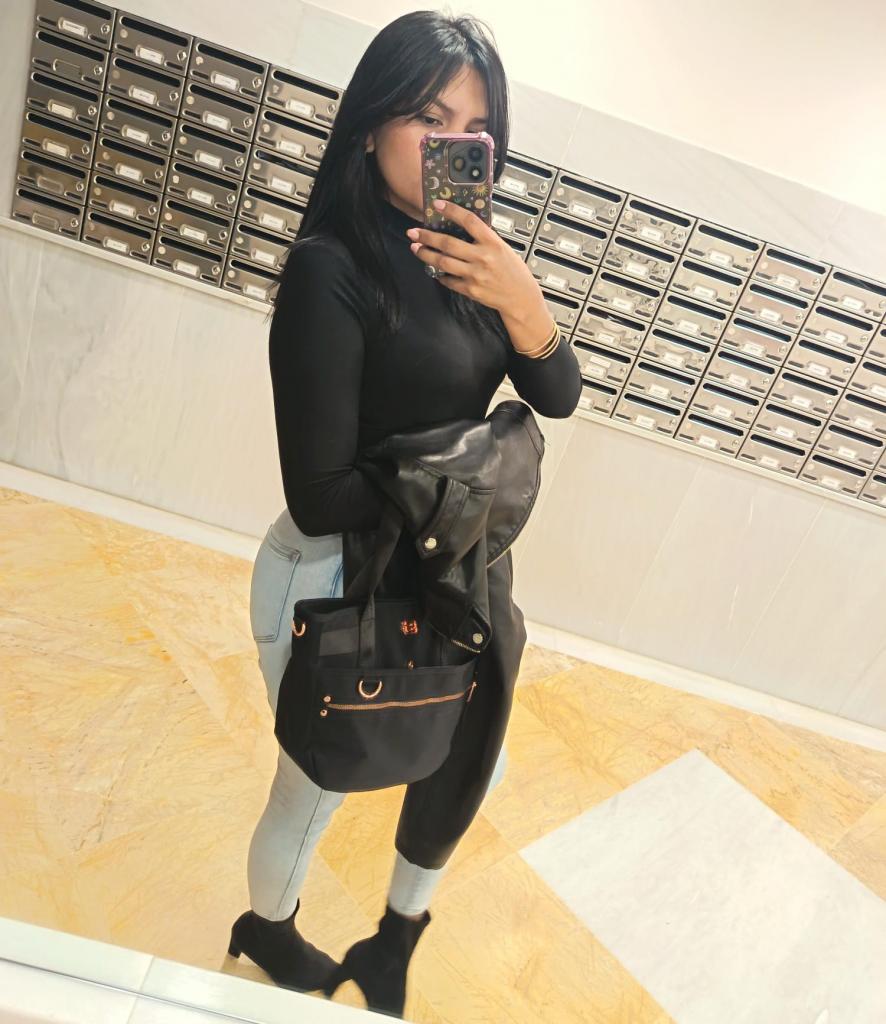 Chica busca chico en Almería: 