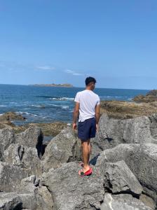 Chico busca chica en Sevilla: 