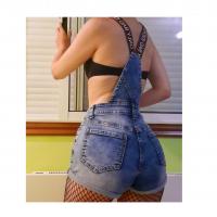 631741100: Chica busca chico en La Coruña