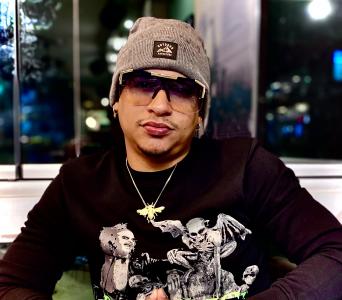 631965152: Chico busca chica en Alicante