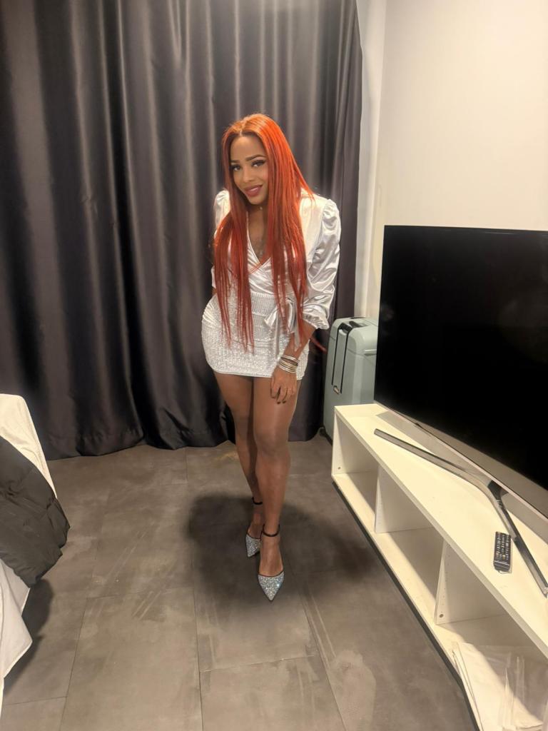 614559833: Travesti en Burgos