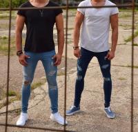 606987430: Chico busca chica en Sevilla